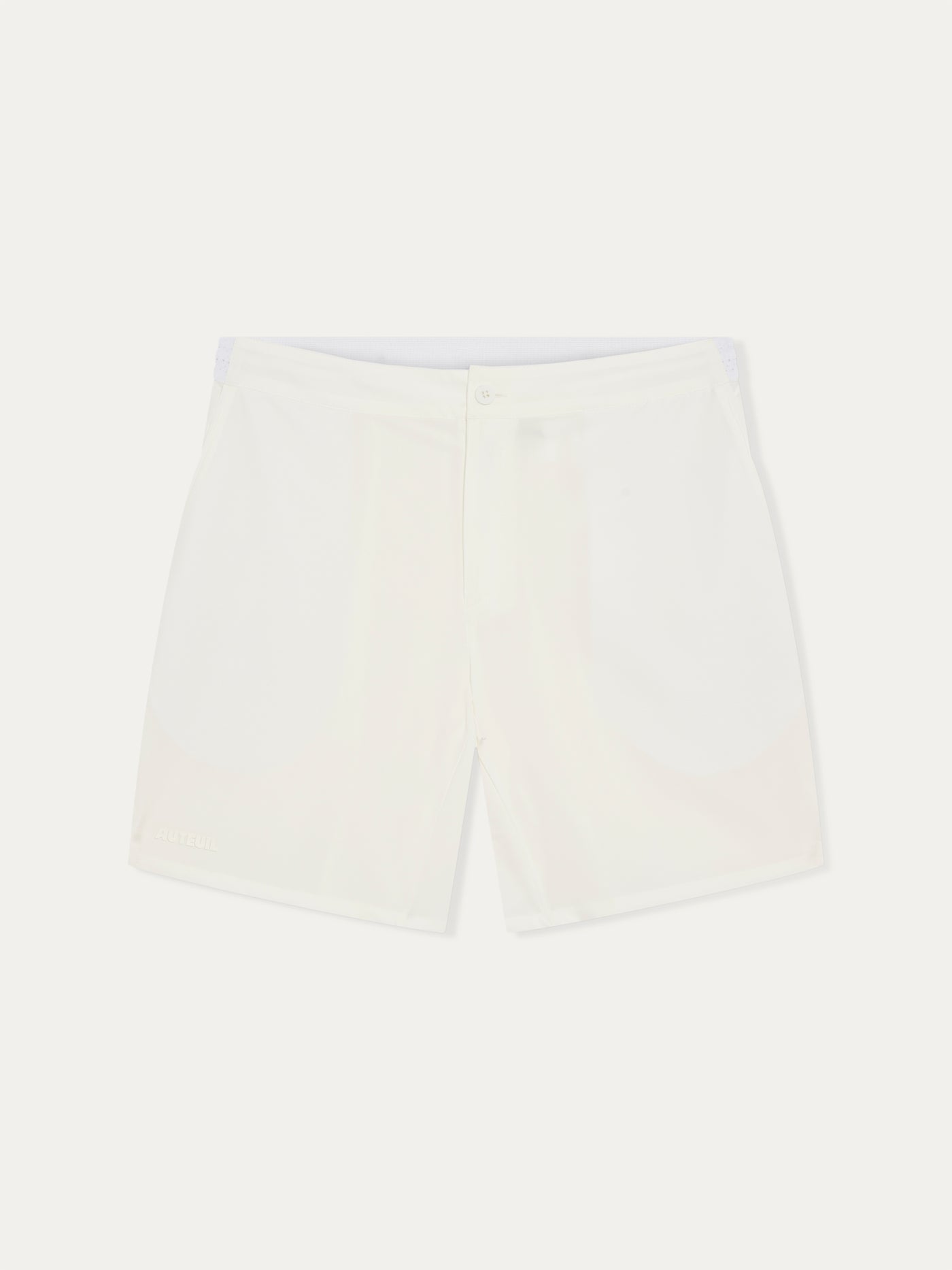 trouver le short Auteuil Monte Carlo blanc 1930, un confort unique avec braguette à fermeture éclair et bouton, ceinture élastique respirante plus cordon de serrage pour un confort inégalé. En polyester recyclé de haute qualité, léger et respirant.