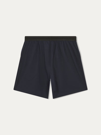 trouver le short Auteuil Monte Carlo bleu marine night session, un confort unique avec braguette à fermeture éclair et bouton, ceinture élastique respirante plus cordon de serrage pour un confort inégalé. En polyester recyclé de haute qualité, léger et respirant.